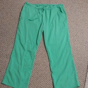 Uniform Advantage butter-soft drawstring scrub pan